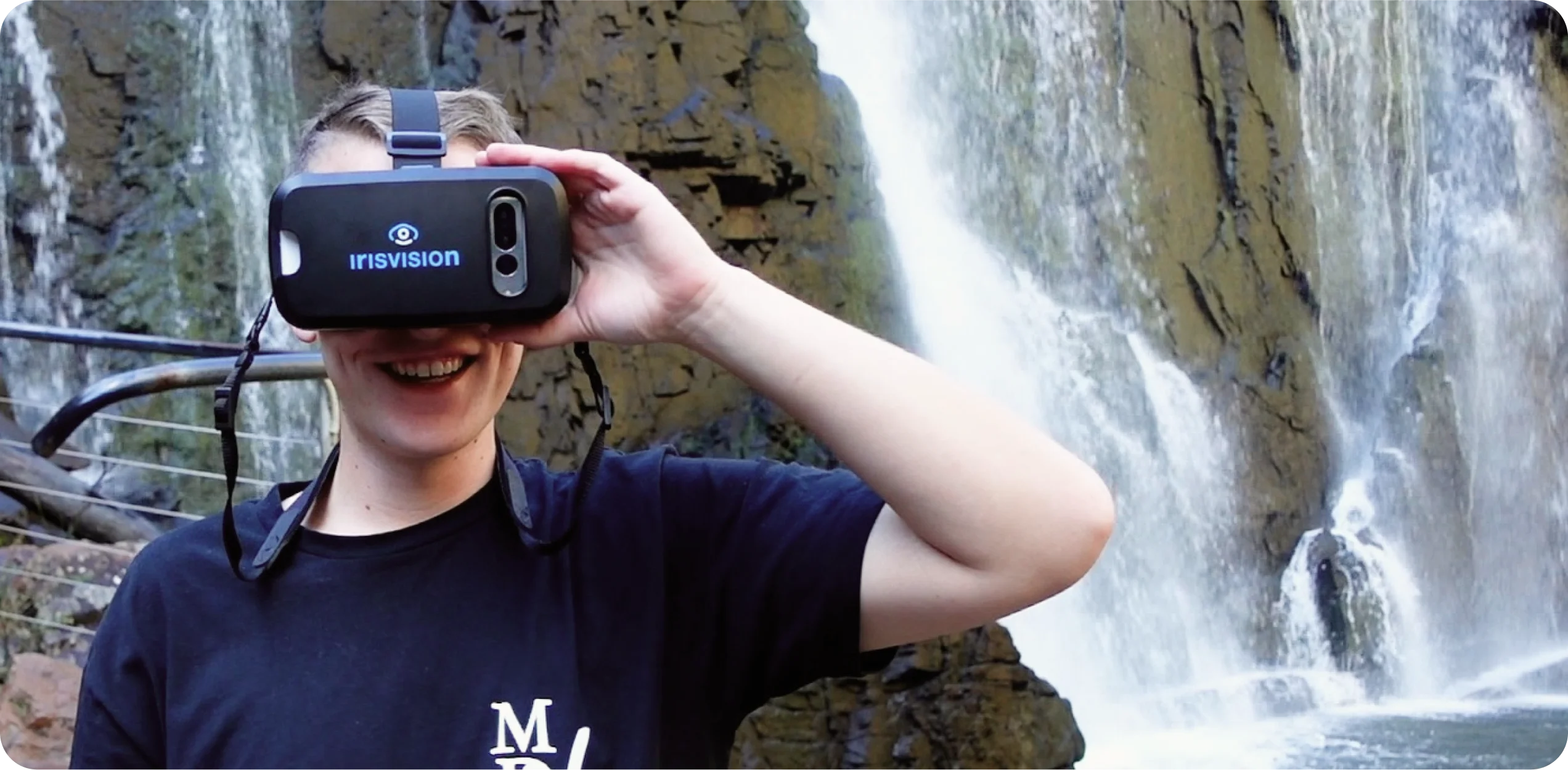 A customer using IrisVision Vista