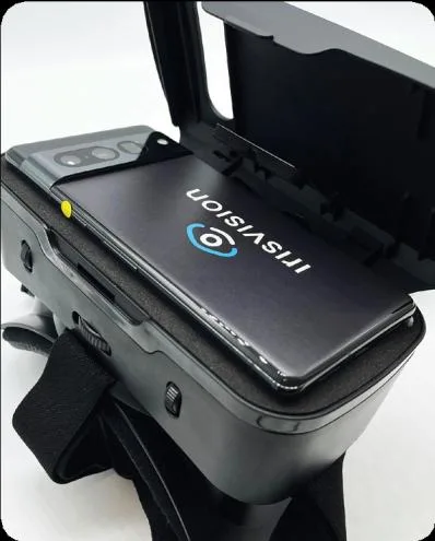 Positioning the Vista display unit in the headset